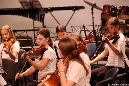 Koncert orkestrov in pevskega zbora Glasbene šole Kamnik  (26)